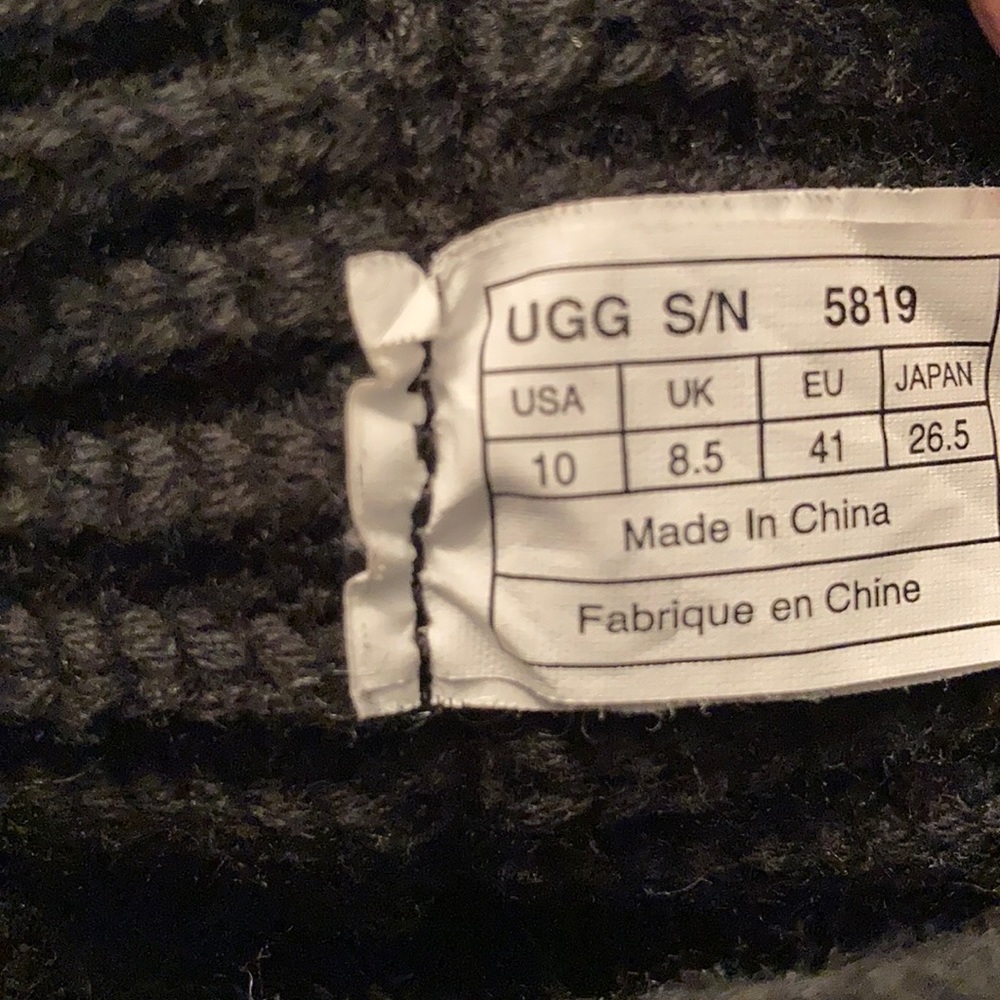UGG Black Classic Cardy Boot - Fantastic condition - Picture 12 of 12